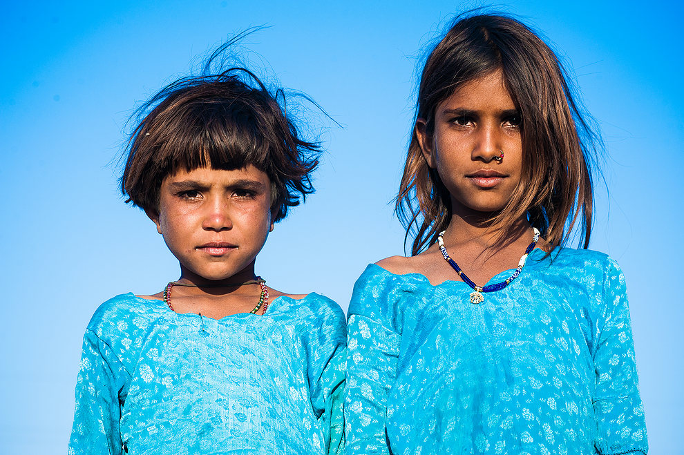 Dwie dziewczynki (Indie)